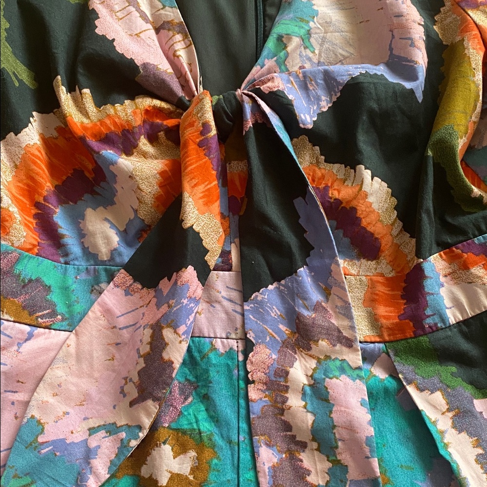 Sam and Jess size medium romper. Lined back zipper - Picture 4 of 7